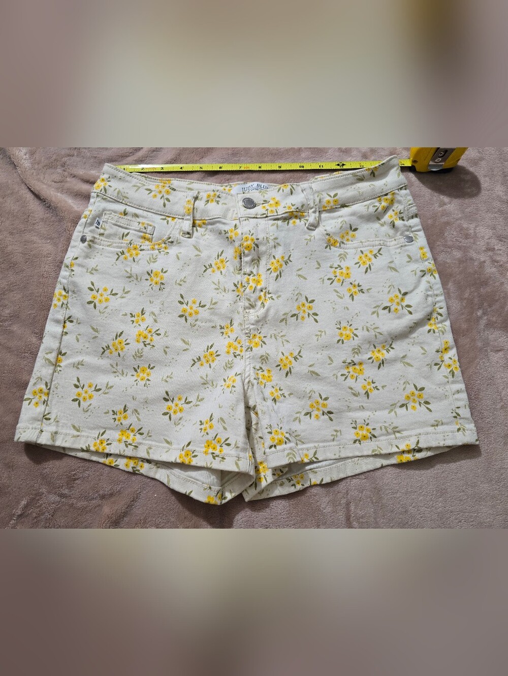 Judy Blue off White Floral Jean Mid-Rise Shorts